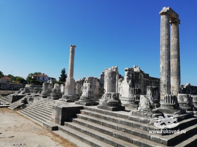 Руины храма Аполлона