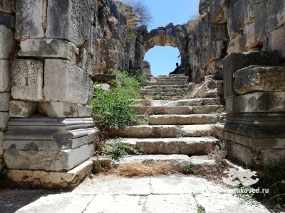 Руины храма Аполлона